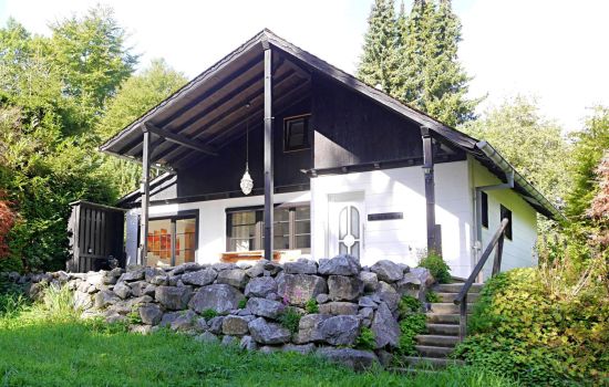 Komfort-Ferienhaus 'Waldchalet' für Saunaliebhaber