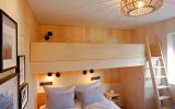 Junior-Schlafzimmer mit Hochbett für eine 7. Person (nur als Kind)