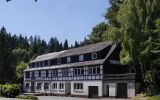 Das Klassentreffen - große Fahrradgarage