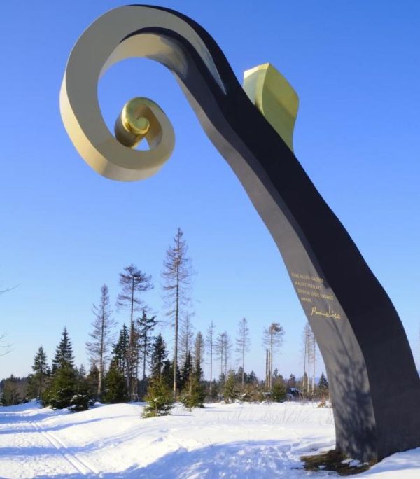 Bossculpturenpad op de Rothaarsteig bij Schmallenberg