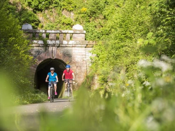 Sauerland-fietsring met Hohenheiner-tunnel