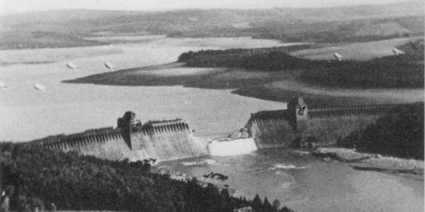 Möhnesee - zerstörter Staudamm