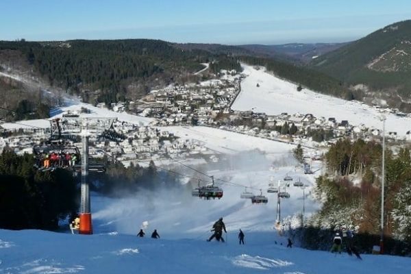 Ski 8er-Sessellift K1 in Willingen