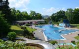 das beliebte Burgschwimmbad in Volkmarsen (7km)