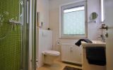 Fewo Nelly am Kurpark - modernes Duschbad mit fenster