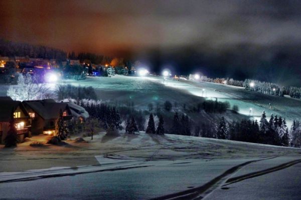 Floodlight Ski op Postwiese Neuastenberg