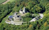 Kugelsburg mit Restaurant und Aussicht auf's Twistetal (7km)
