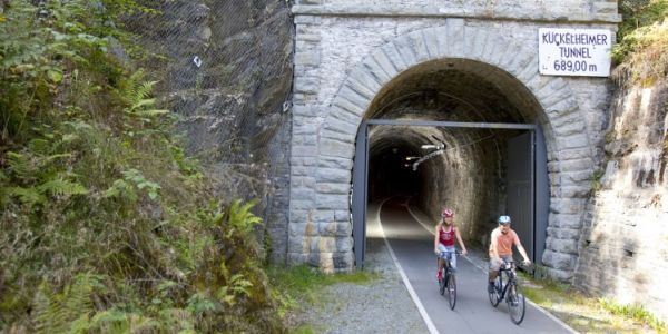 Sauerland Radring mit 698m Fahhradtunnel Tunnel bei Eslohe