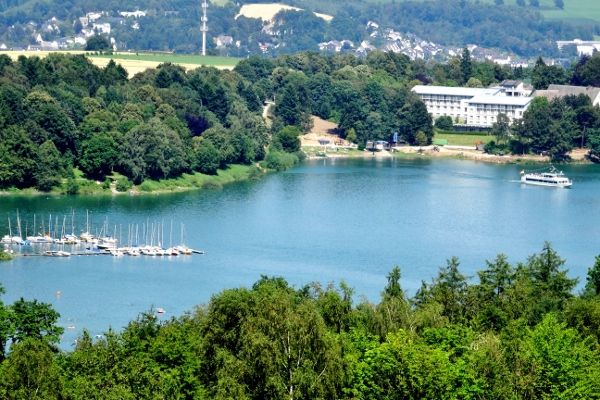 Sommer am Hennesee in Meschede