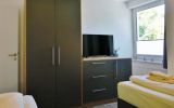 Fewo 'Schöner Platz' - Schlafzimmer 2 mit TV