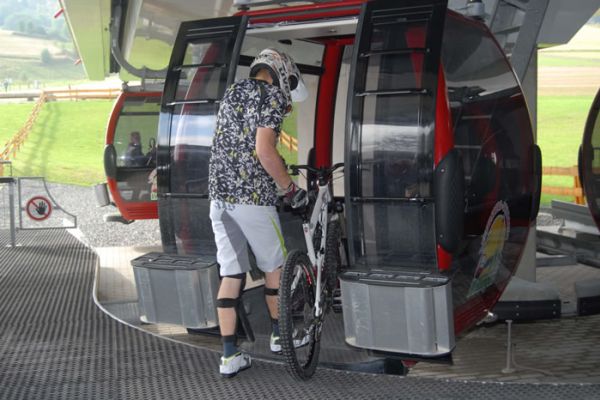 Bikepark Willingen - Aufwärts mit der Seilbahn