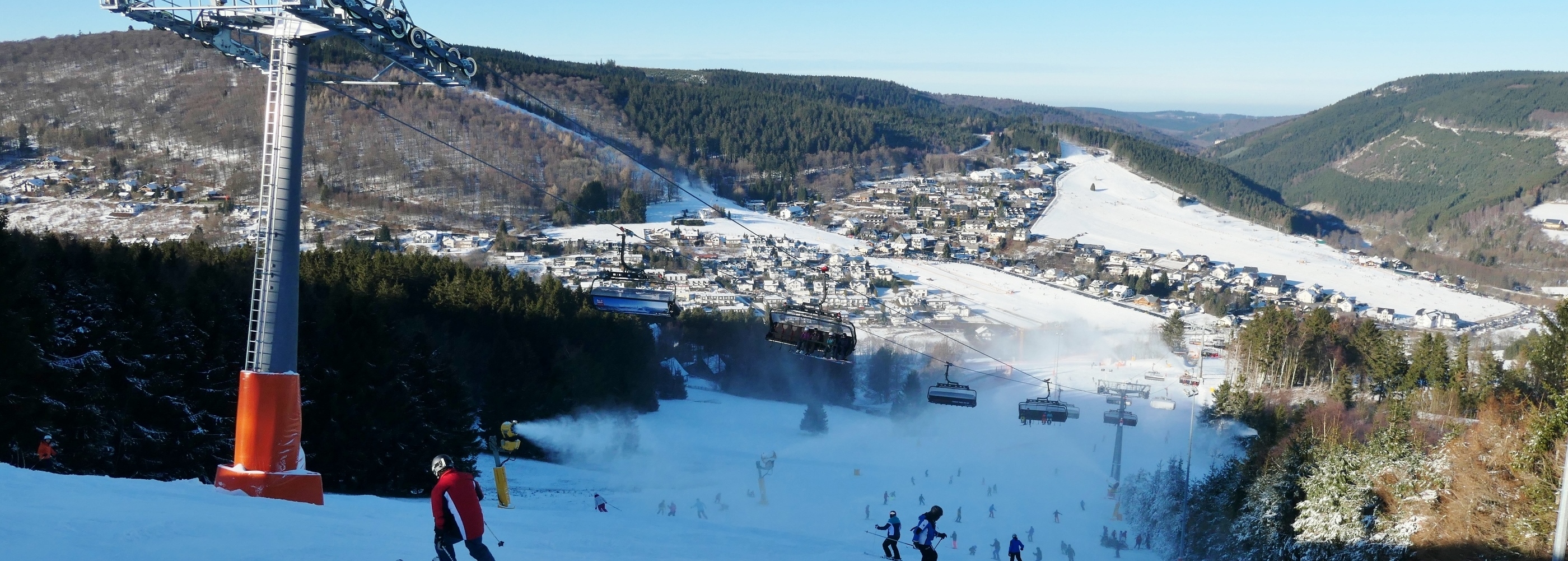 8-persoons stoeltjeslift K1 en skipistes in Willingen